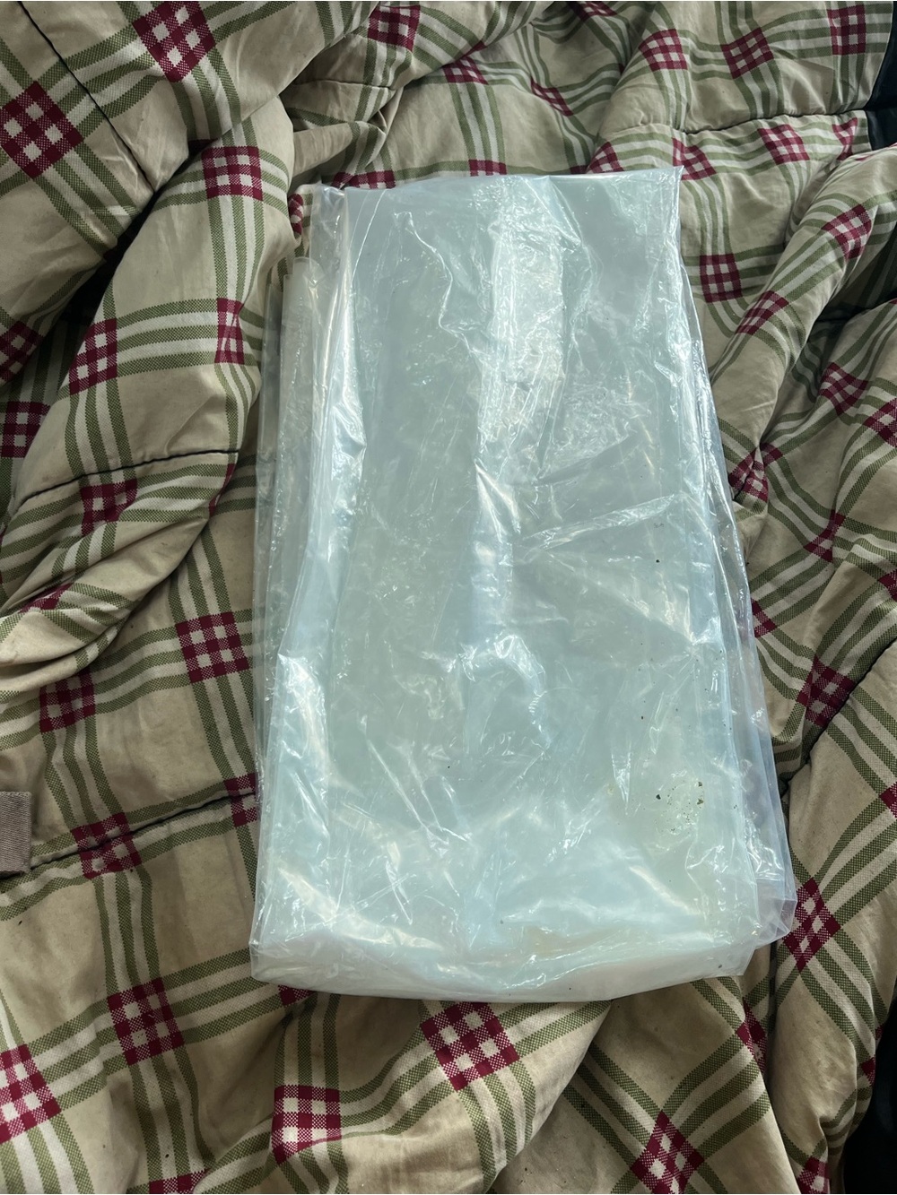 White Pillow Protector - Breathable Waterproof Bedding